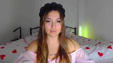 Snapshot of youremily_xx chatting on 10.14.25 Emily  online show from 10.14.25