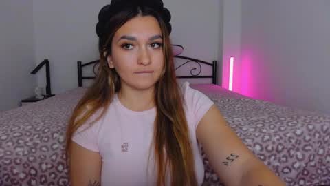 Snapshot of youremily_xx chatting on 10.22.25 Emily  online show from 10.22.25