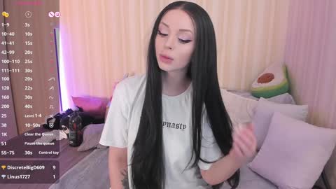 Mary online show from 12.13.24