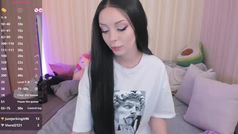 Mary online show from 12.18.24