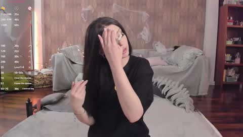 Mary online show from 11.02.25