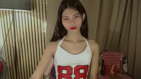 Snapshot of yourfavoratevivian chatting on 02.08.26 Vivian online show from 02.08.26