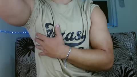 yourfavorite_bigclit online show from 09.28.25