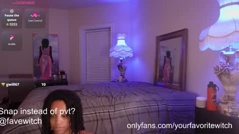 Naava online show from 09.12.25