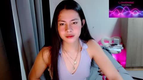Snapshot of yourgirl_jiesa chatting on 12.17.25 ITS YOUR GIRL JIESA online show from 12.17.25