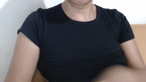 Snapshot of yourhotboobies23 chatting on 07.21.26 yourhotboobies23 online show from 07.21.26