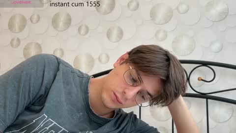 Snapshot of yourhotchristian chatting on 01.24.25 Chris online show from 01.24.25