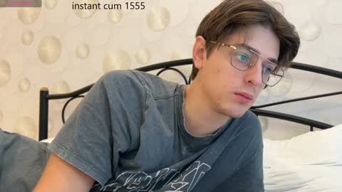 Snapshot of yourhotchristian chatting on 01.25.25 Chris online show from 01.25.25