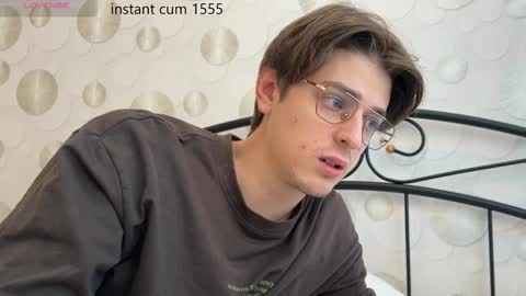 Snapshot of yourhotchristian chatting on 01.27.25 Chris online show from 01.27.25