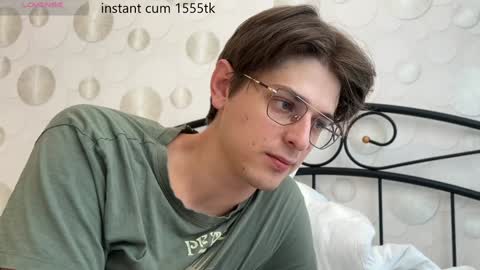 Snapshot of yourhotchristian chatting on 02.01.25 Chris online show from 02.01.25