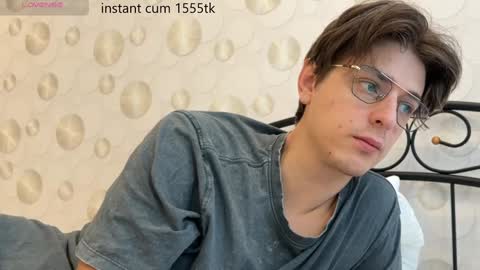 Snapshot of yourhotchristian chatting on 02.02.25 Chris online show from 02.02.25