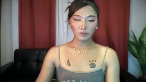 Snapshot of yourhotlove_jamellaxxx chatting on 10.12.25 LOVING JAMMELA online show from 10.12.25