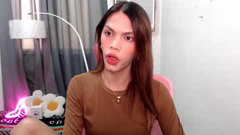 Snapshot of yourhotpatricia69 chatting on 01.05.25 patty online show from 01.05.25