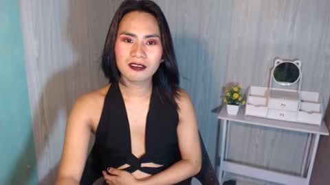 Mauie  online show from 03.05.25