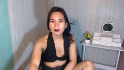 Mauie  online show from 03.05.25