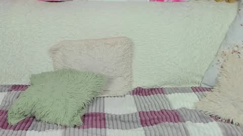 yourkriss_new1 online show from 11.05.25