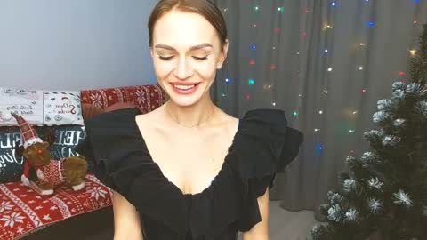 Snapshot of yourladysunshine chatting on 12.29.24 Ksyusha online show from 12.29.24