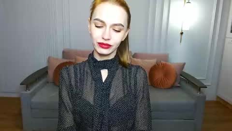 Snapshot of yourladysunshine chatting on 02.06.25 Ksyusha online show from 02.06.25