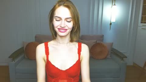 Snapshot of yourladysunshine chatting on 02.08.25 Ksyusha online show from 02.08.25