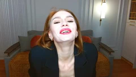Snapshot of yourladysunshine chatting on 02.22.25 Ksyusha online show from 02.22.25