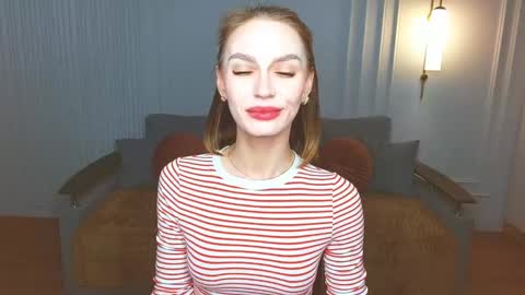 Snapshot of yourladysunshine chatting on 02.25.25 Ksyusha online show from 02.25.25