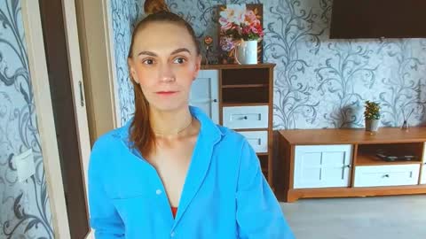 Snapshot of yourladysunshine chatting on 09.09.25 Ksyusha online show from 09.09.25
