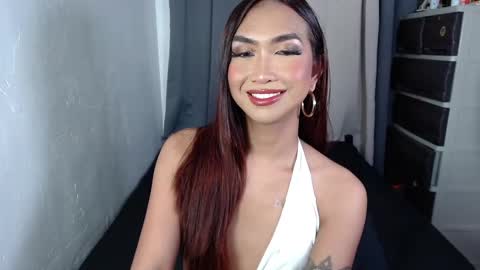 Snapshot of yourlovebella88 chatting on 03.05.25 yourlovebella88 online show from 03.05.25