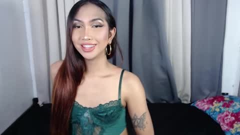 Snapshot of yourlovebella88 chatting on 10.21.25 yourlovebella88 online show from 10.21.25