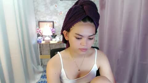 your lovely Dina online show from 12.04.25