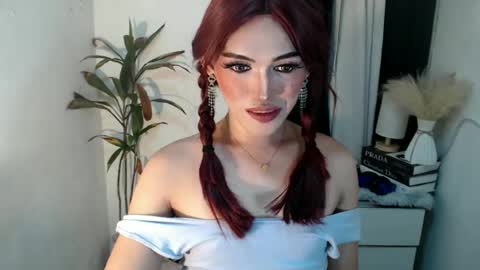 TIFFANY SUCKING QUEEN online show from 06.16.26