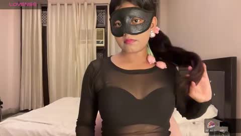 Snapshot of yournewkink12 chatting on 10.04.25 YourNewKink online show from 10.04.25