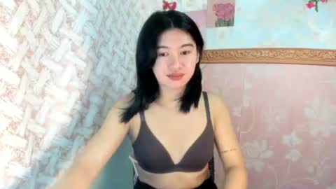 Snapshot of yourprettytrish chatting on 06.25.26 Trish online show from 06.25.26