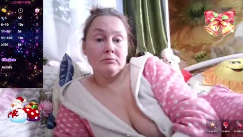 Snapshot of yoursexkroshka chatting on 12.24.24 kroshka online show from 12.24.24