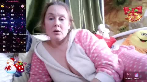 Snapshot of yoursexkroshka chatting on 12.24.24 kroshka online show from 12.24.24