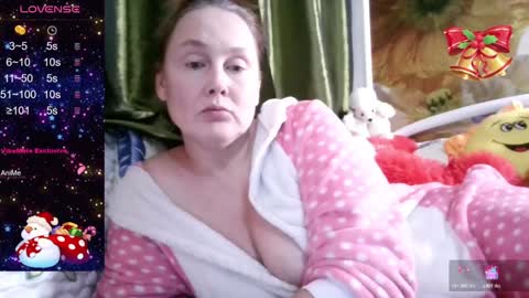Snapshot of yoursexkroshka chatting on 12.26.24 kroshka online show from 12.26.24