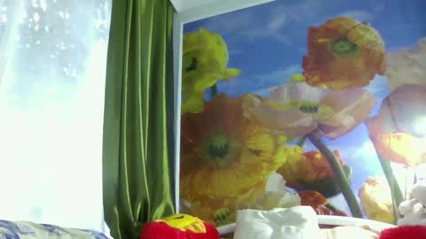 Snapshot of yoursexkroshka chatting on 09.17.25 kroshka online show from 09.17.25