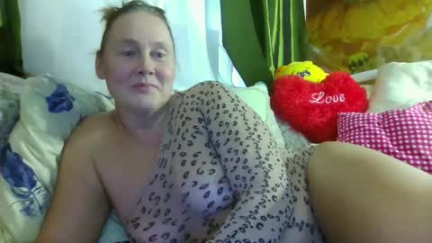 Snapshot of yoursexkroshka chatting on 09.21.25 kroshka online show from 09.21.25