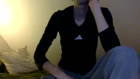 Snapshot of yoursexymat3 chatting on 02.21.25 Yoursexymat3 online show from 02.21.25