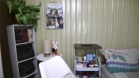 yoursubmissive_larah online show from 04.26.26