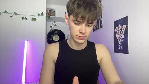 yoursweetyguy online show from 04.01.26