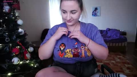 Snapshot of yourswetiegirl chatting on 01.11.26 Sofia online show from 01.11.26