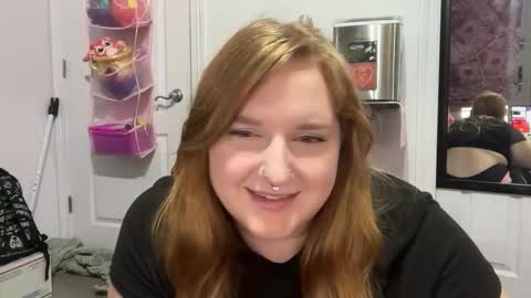 Snapshot of yourthickgingergoddess chatting on 11.03.25 yourthickgingergoddess online show from 11.03.25