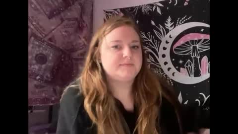 Snapshot of yourthickgingergoddess chatting on 11.11.25 yourthickgingergoddess online show from 11.11.25