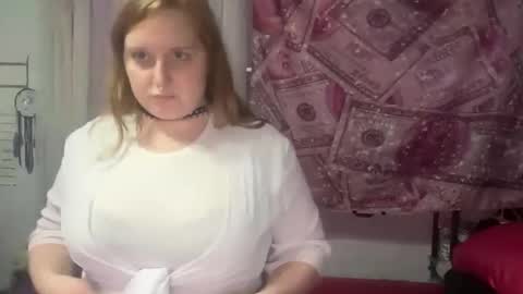 Snapshot of yourthickgingergoddess chatting on 12.16.25 yourthickgingergoddess online show from 12.16.25