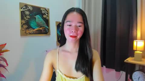 Snapshot of yourtinybunny chatting on 04.21.26 yourtinybunny online show from 04.21.26