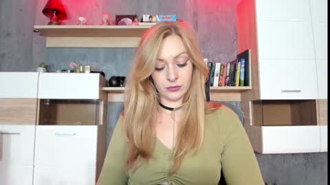 YourVenus00 -Follow my OF online show from 12.30.24