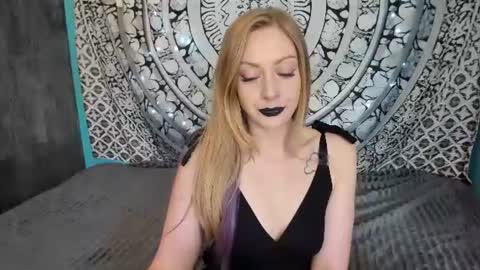YourVenus00 -Follow my OF online show from 06.10.26