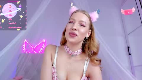 Snapshot of yourwilddestiny chatting on 09.13.25 Destiny online show from 09.13.25