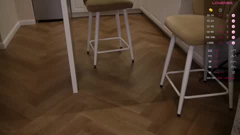 Snapshot of youur_sweetheart chatting on 10.23.25 youur_sweetheart online show from 10.23.25