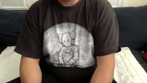Snapshot of yque2 chatting on 05.24.26 yque online show from 05.24.26